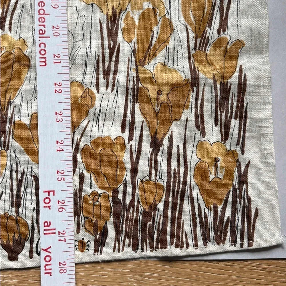 Vintage Vera Neumann crocus, Tulip linen Tea Towels 2-pc. Brown/Gold Florals